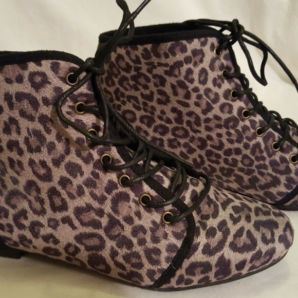 Karyn leopard brushed fabric lace up graanny boot - Picture 2 of 6